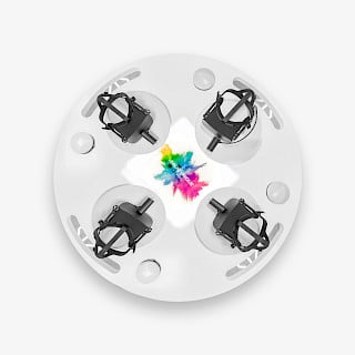 Darstellung eines Messetisches von Oerlikon Balzers mit VR Brillen