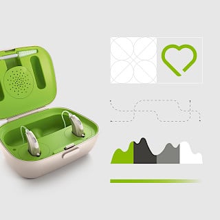 Das Phonak Hörgerät in einem Case zusammen mit Markenelementen ud Farben